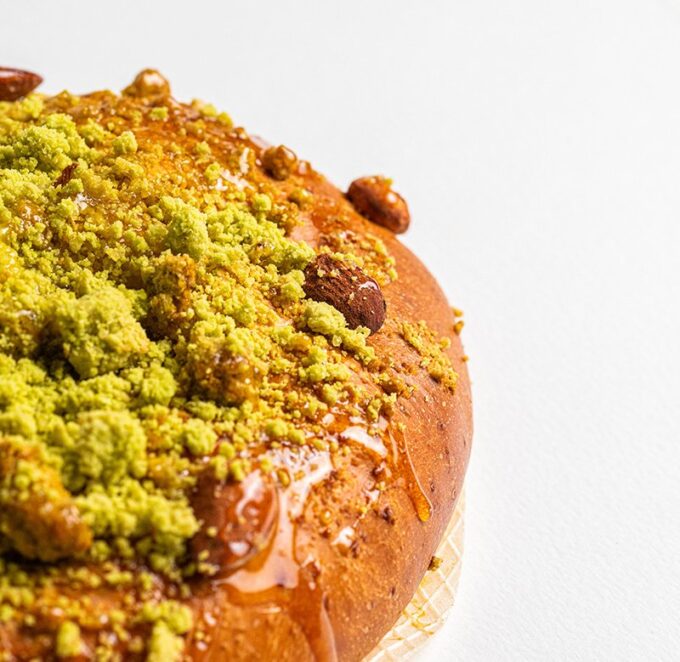 Panquemao de mandarina y té matcha con almendras
