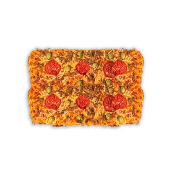 Coca de atún y olivas con masa madre artesanal