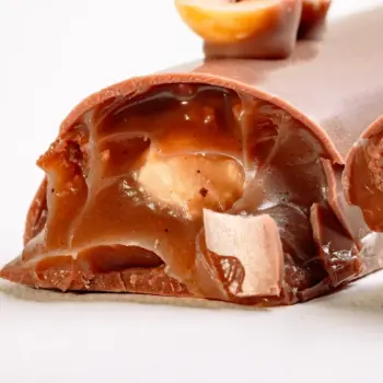 Turrón edición limitada lingote de chocolate con leche y avellana