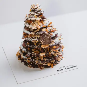 Árbol de Navidad de chocolate y frutos secos