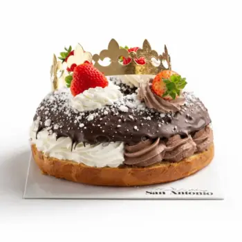 Roscón especial de fresas relleno de nata y trufa